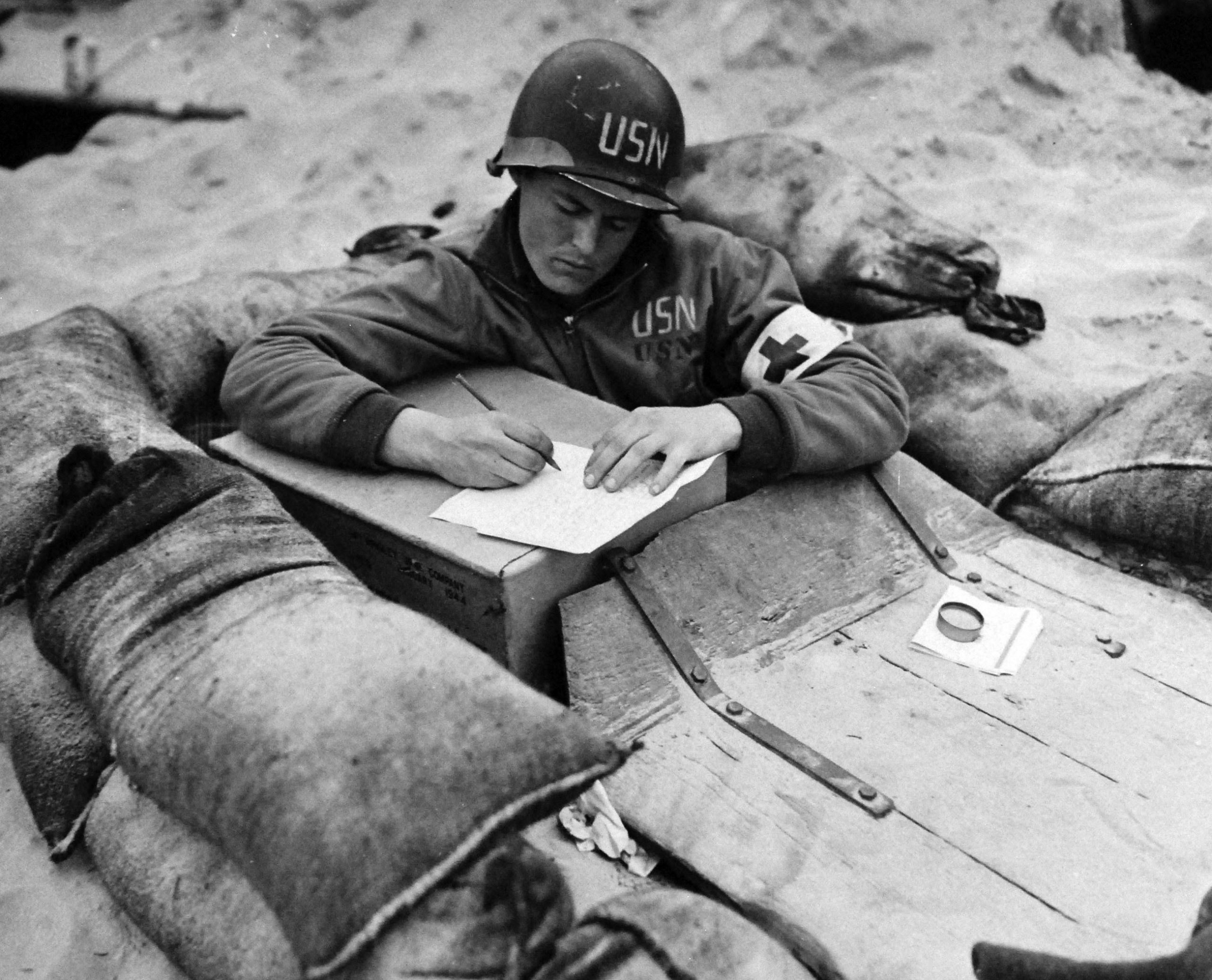 Brassard médical, US Navy Corpsman