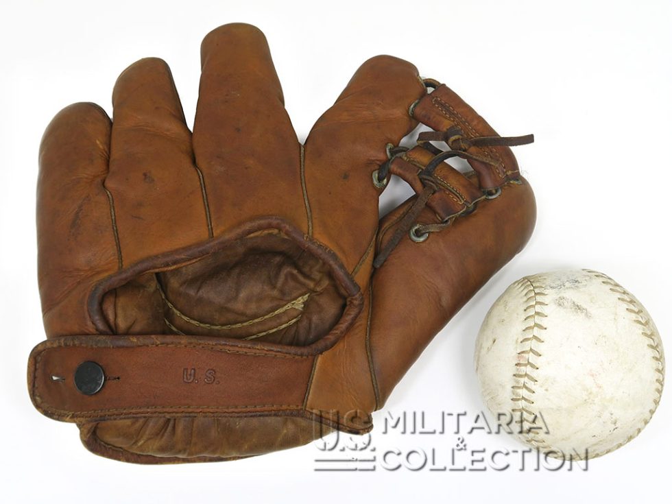Gant De Baseball Vintage En Cuir Des Années 1940 - Attrape Gant De Mickey Livingston Des Brooklyn Dodgers