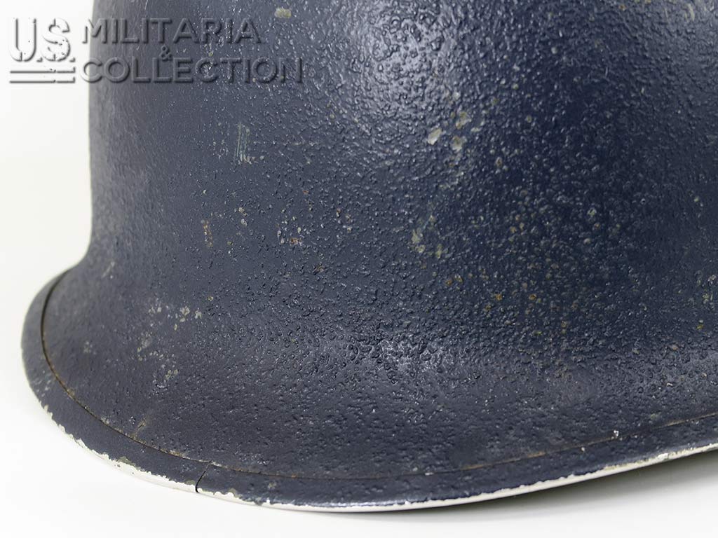Détail granitage peinture bleu marine