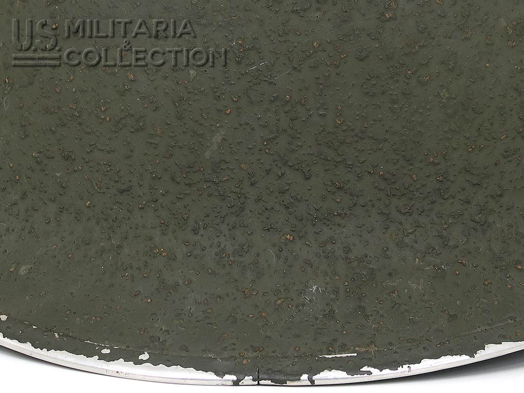 Détail granitage de coque casque M1 McCord