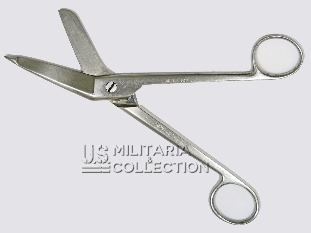 Ciseaux médicaux US Army Boker ouverts