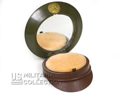 Poudrier Henriette US Army ouvert