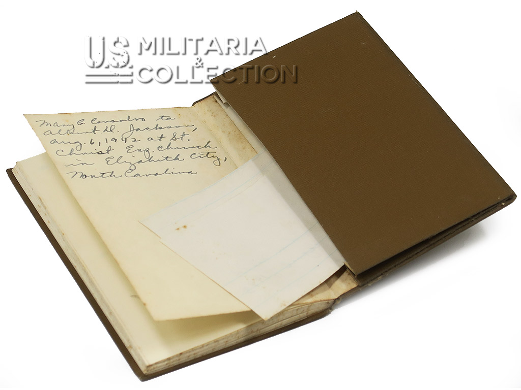 Pochette du livre de prières avec inscription 1942