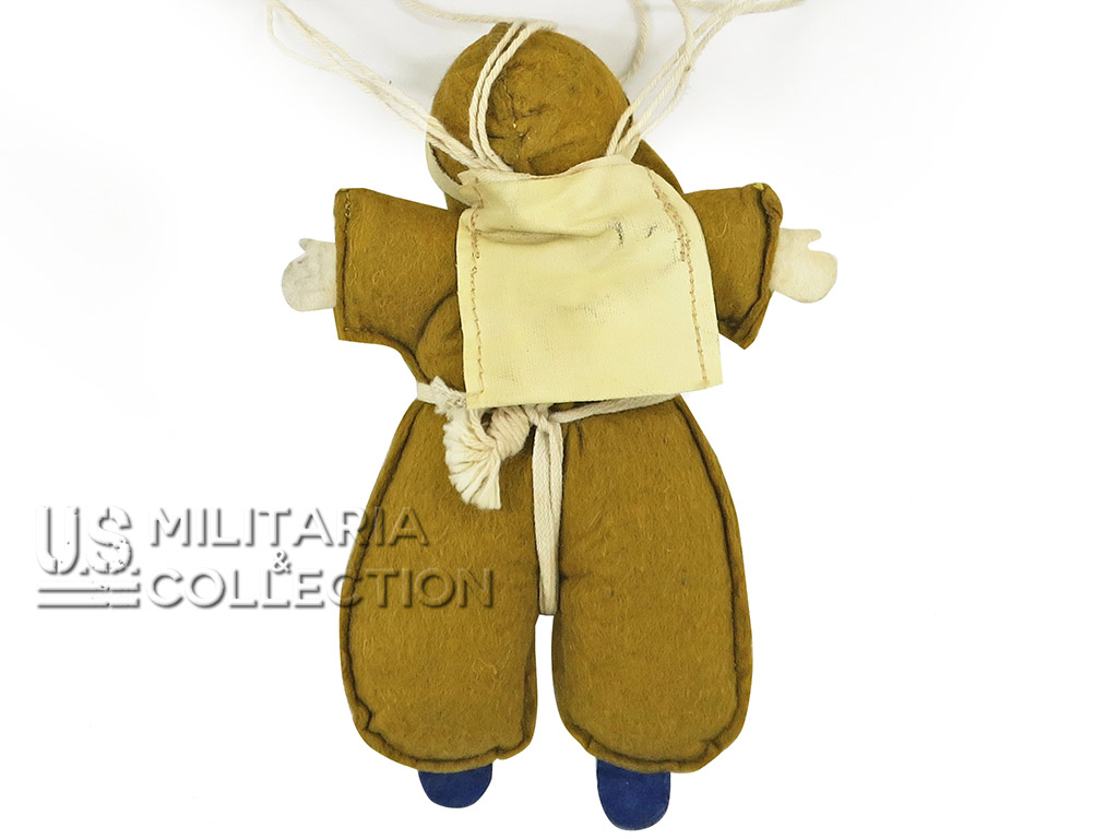 Sac dorsal poupée parachutiste Seconde Guerre mondiale